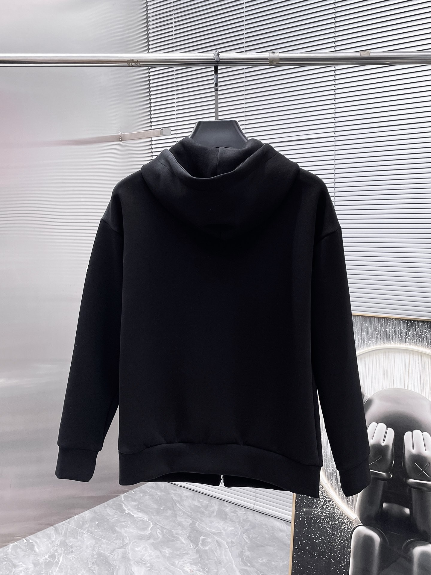 【MONCLER公式旗艦店】モンクレール 上下セット セットアップ ご好評に付き再入荷！