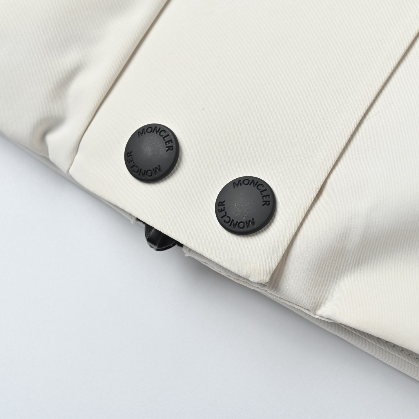 【MONCLER公式 旗艦店】モンクレール スキーのダウンジャケット ご好評に付き再入荷！