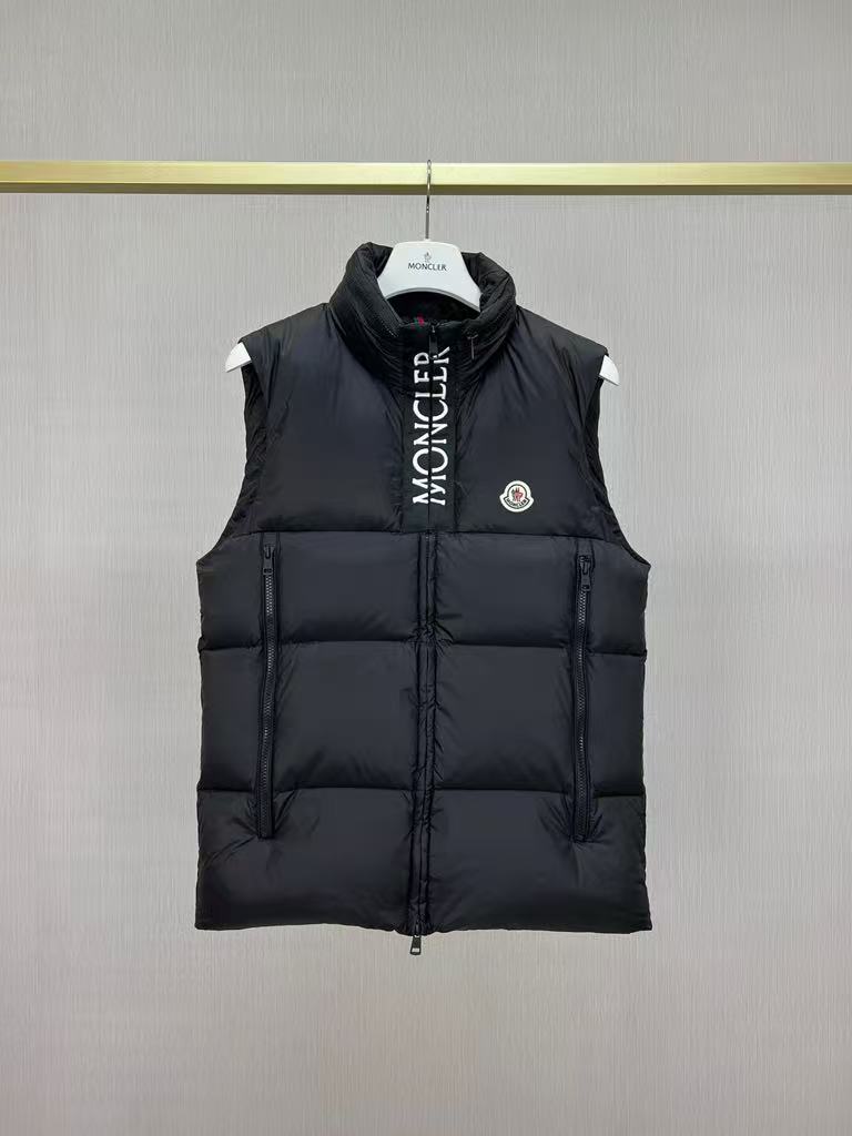 高品質のホワイトモンクレールFEDAREダウンベスト