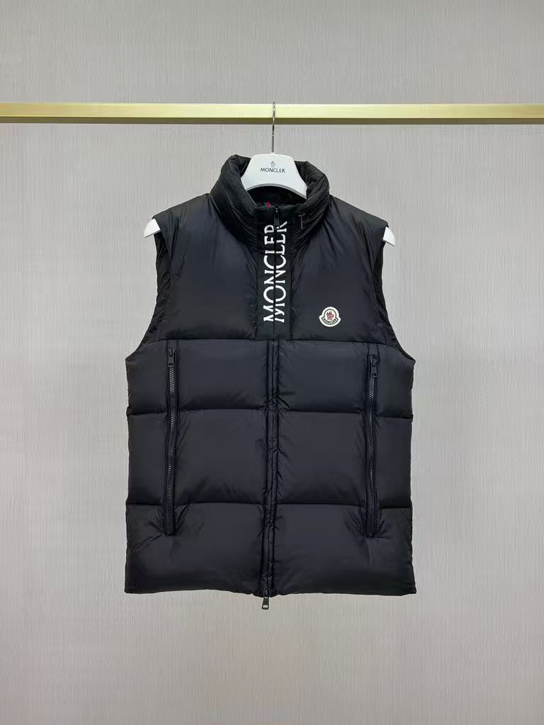 高品質のホワイトモンクレールFEDAREダウンベスト