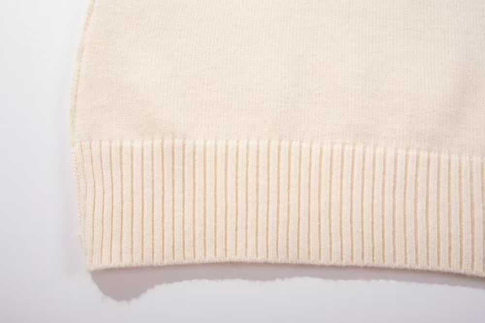 【STONE ISLAND旗艦店】 セーター 男女兼用 ご好評に付き再入荷！