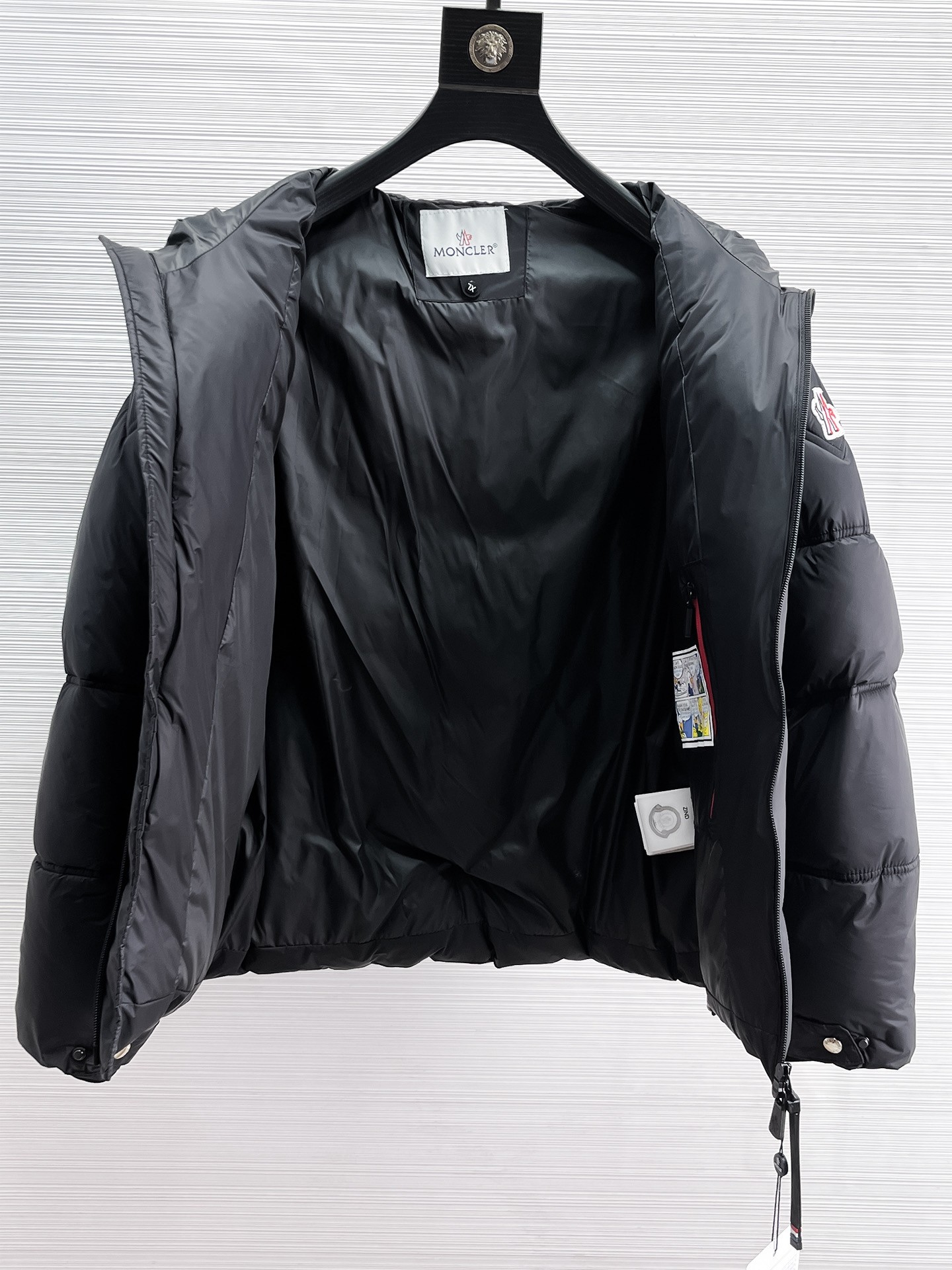 【MONCLER】モンクレール 2025 新しいコットンコート超ホット刺繍炎フード付きジャケット 男女兼用