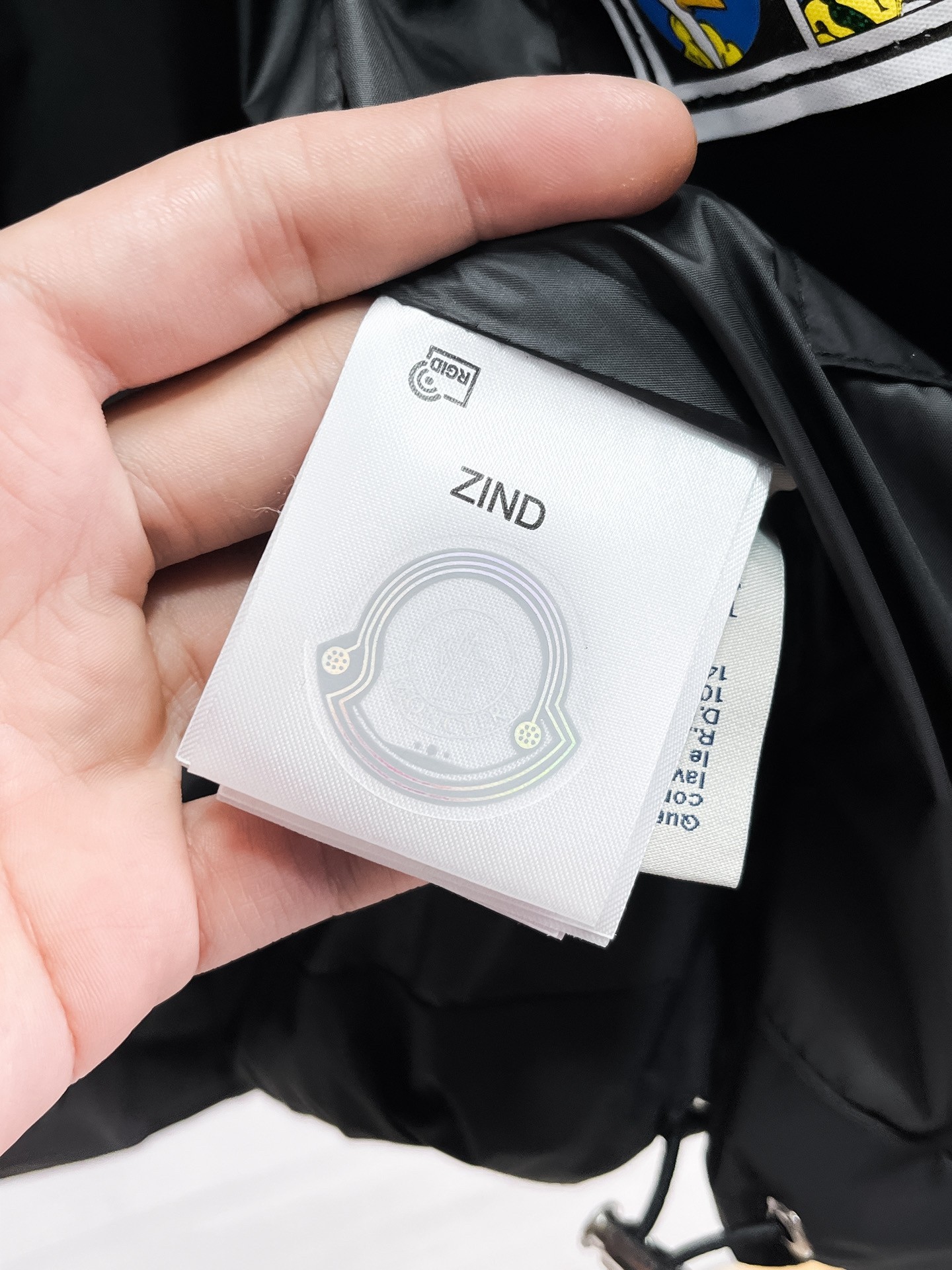 【MONCLER】モンクレール 2025 新しいコットンコート超ホット刺繍炎フード付きジャケット 男女兼用