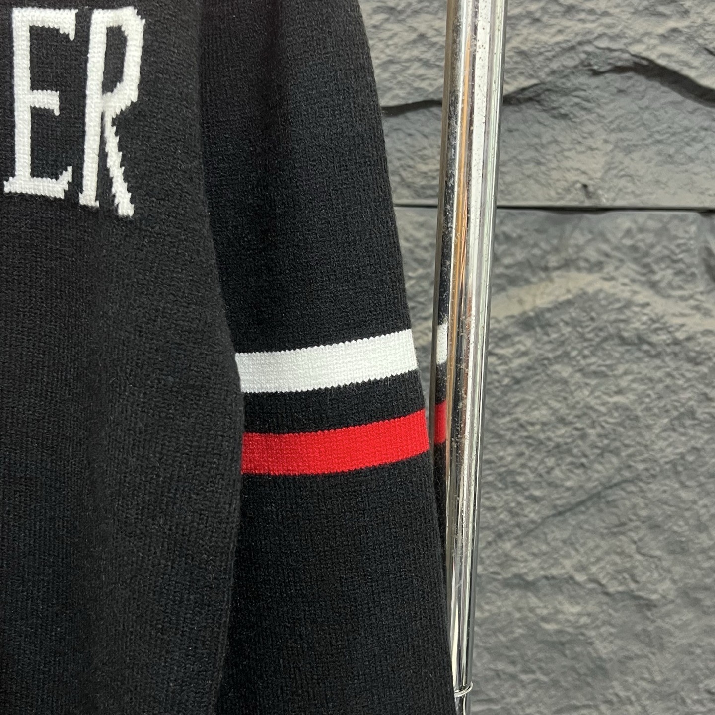 【MONCLER旗艦店】モンクレール セーター ご好評に付き再入荷！