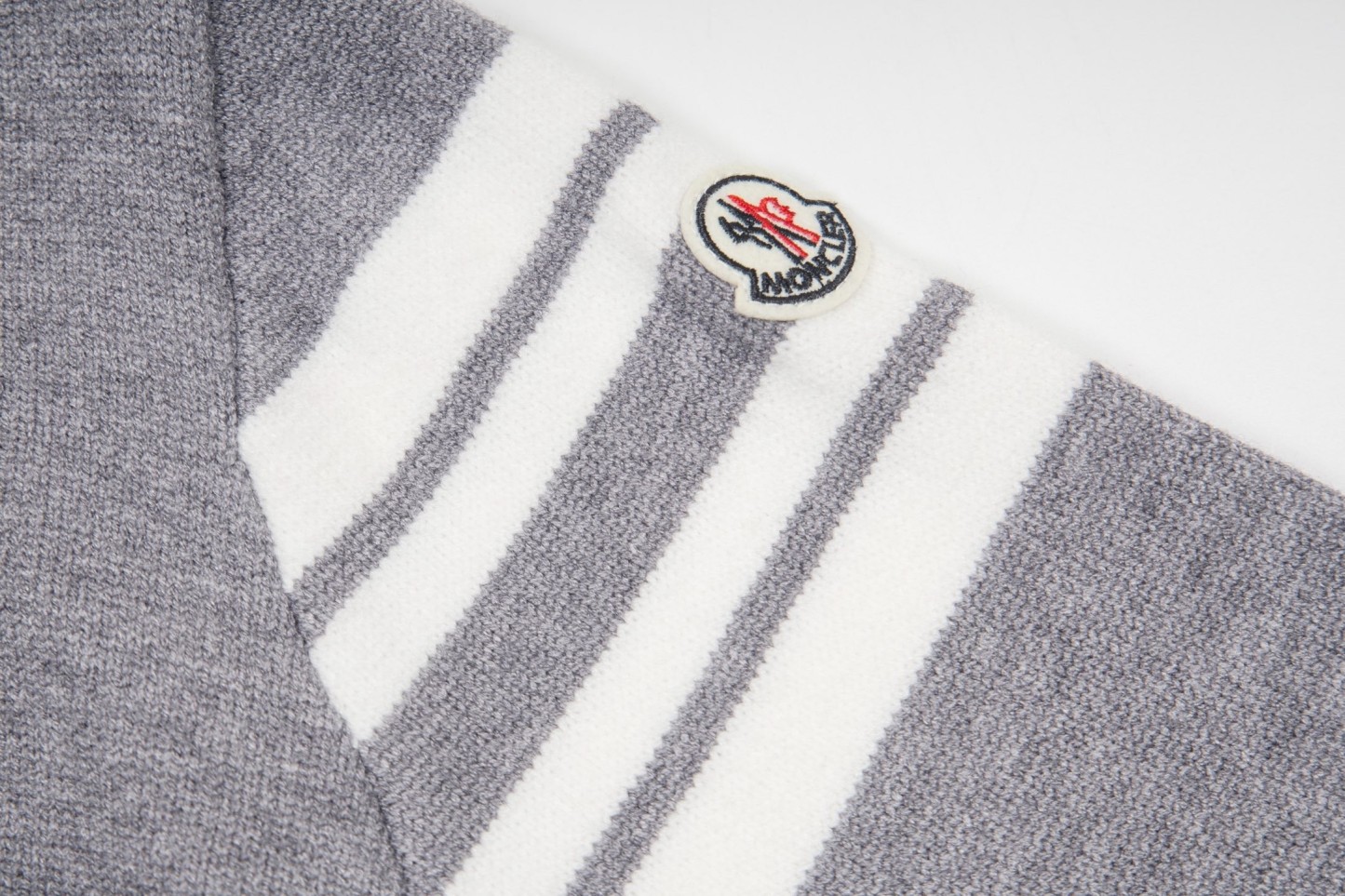 【MONCLER旗艦店】モンクレール セーター ご好評に付き再入荷！