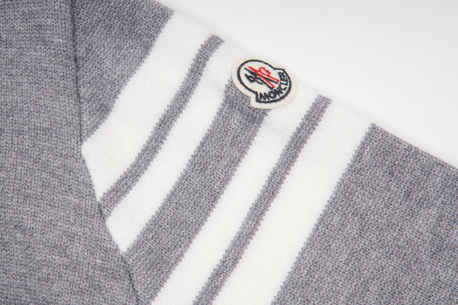 【MONCLER旗艦店】モンクレール セーター ご好評に付き再入荷！