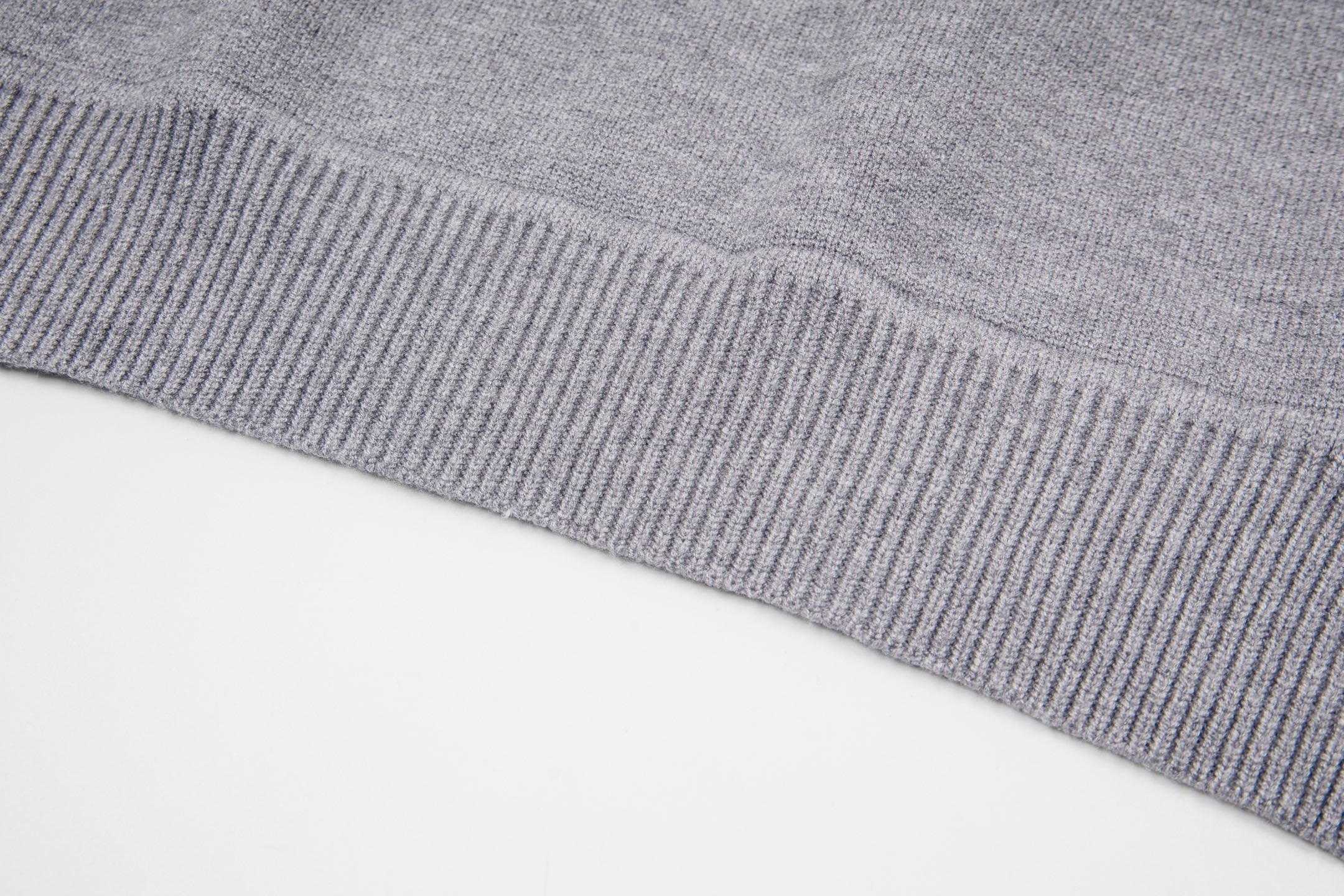 【MONCLER旗艦店】モンクレール セーター ご好評に付き再入荷！