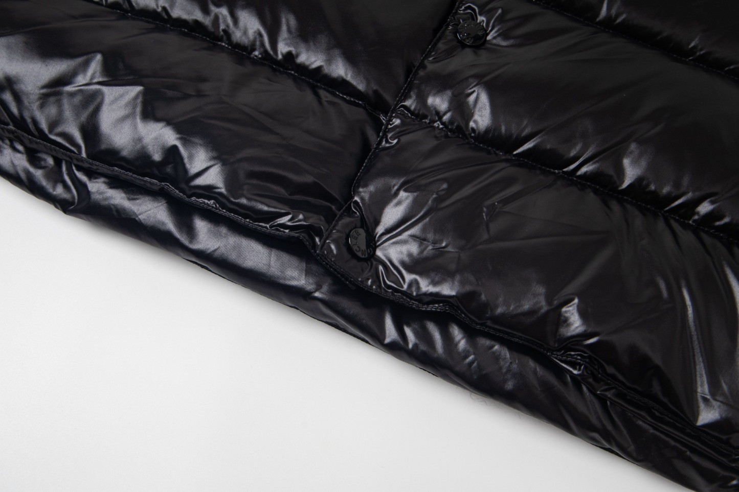 【人気】MONCLER モンクレール  ダウンベスト ご好評に付き再入荷！