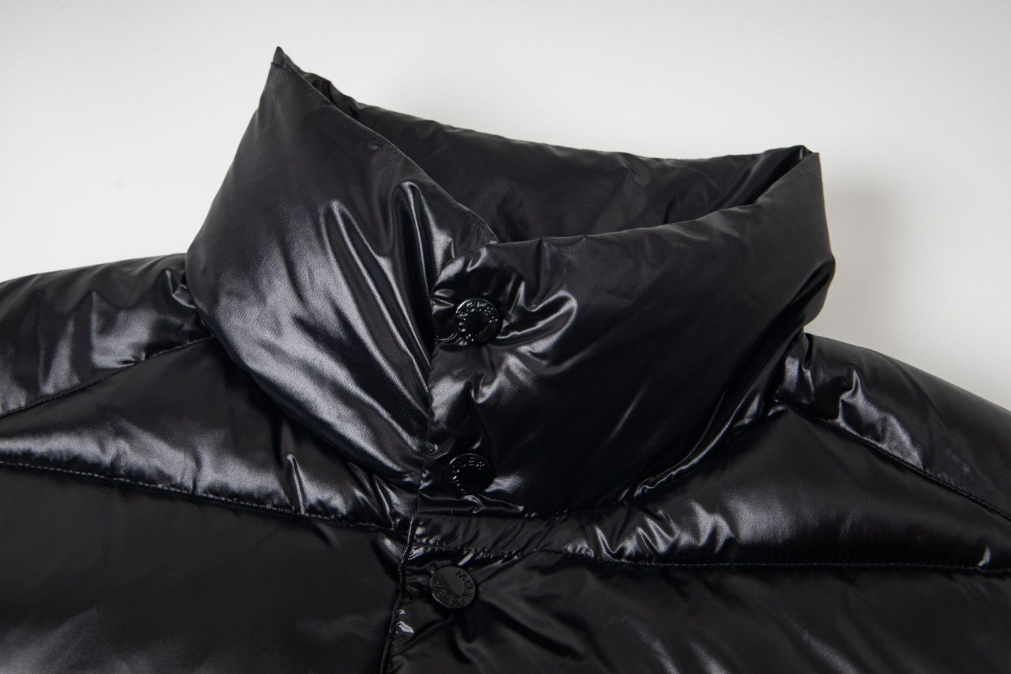 【人気】MONCLER モンクレール  ダウンベスト ご好評に付き再入荷！