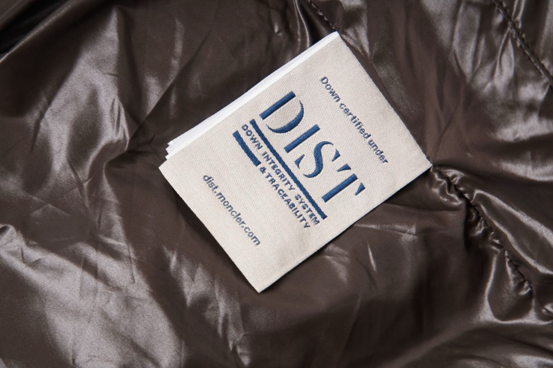 【人気】MONCLER モンクレール  ダウンベスト ご好評に付き再入荷！