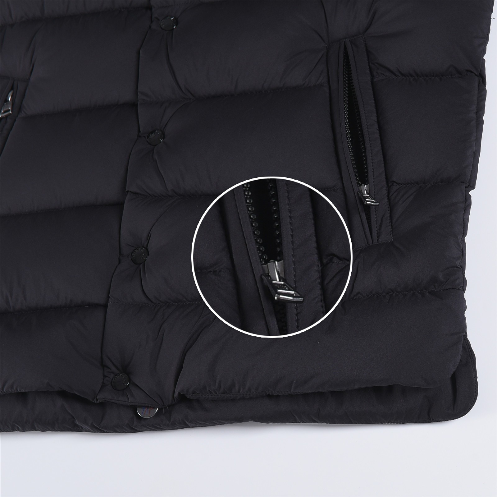 【人気】MONCLER モンクレール  TIBBダウンベスト ご好評に付き再入荷！