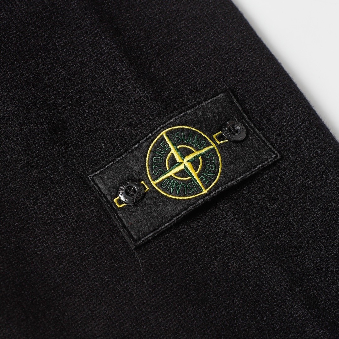 【STONE ISLAND旗艦店】 セーター 男女兼用 ご好評に付き再入荷！
