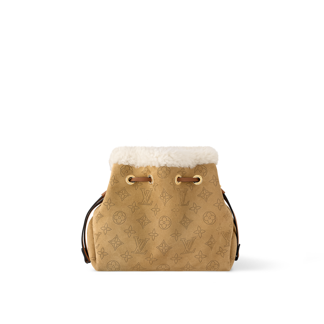 フォルムが可愛い LouisVuitton ベラ ショルダーバッグ ベージュ M11839