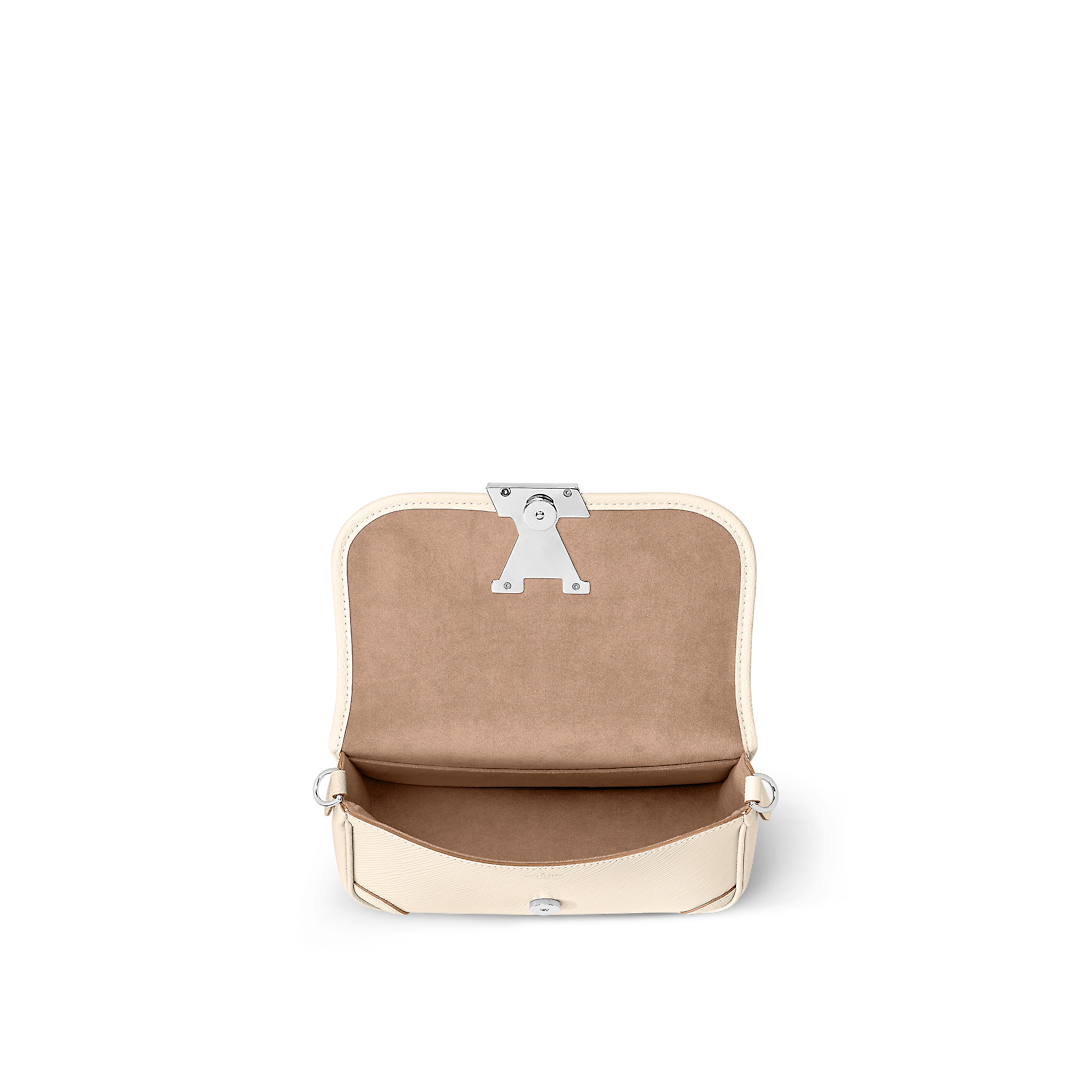 LOUIS VUITTON ルイヴィトン M59457 BUCI メッセンジャーバッグ