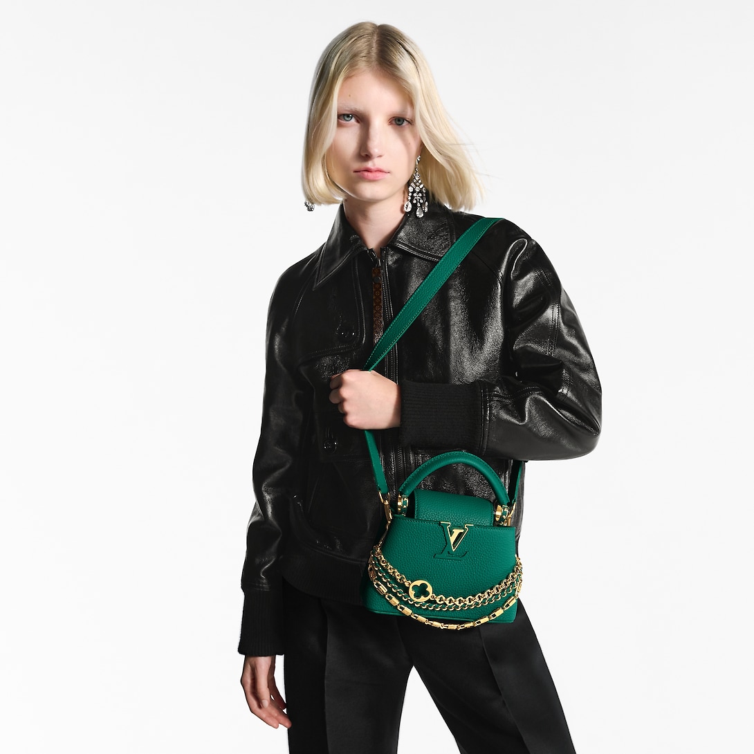 LOUIS VUITTON ルイヴィトン M11906 CAPUCINES ハンドバッグ