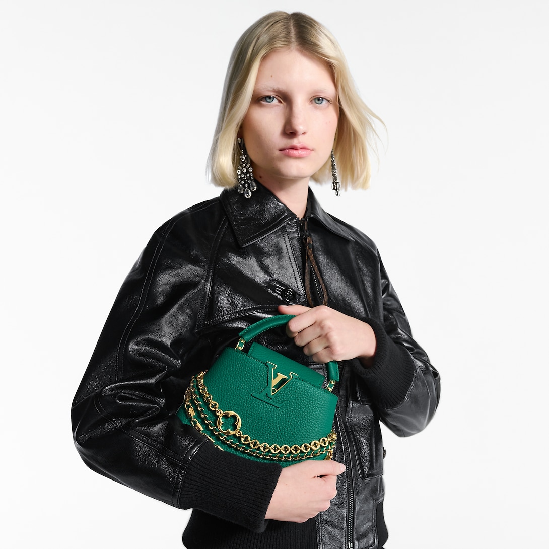 LOUIS VUITTON ルイヴィトン M11906 CAPUCINES ハンドバッグ