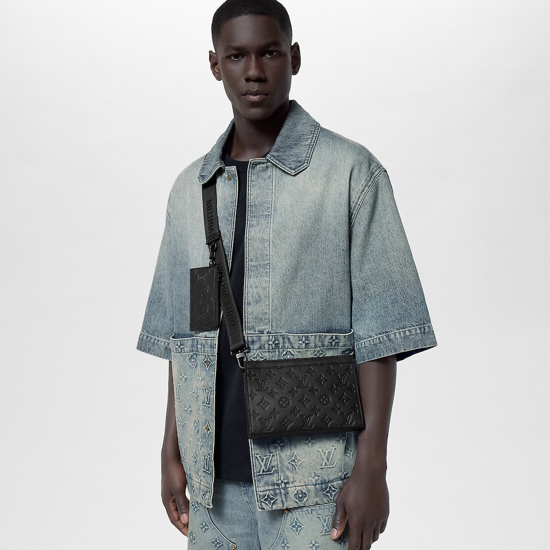 LOUIS VUITTON ルイヴィトン GASTON WEARABLE WALLET クロスボディバッグ M81115