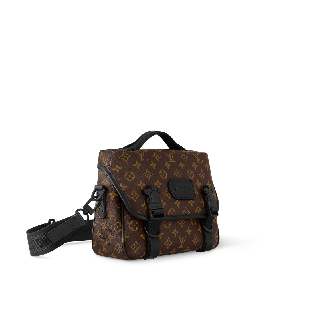 新作*LV*大容量トレイルメッセンジャーモノグラムバッグ M46972