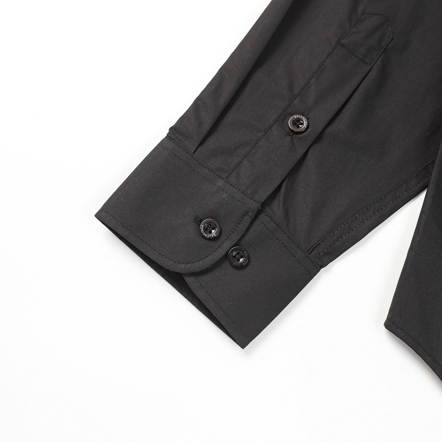 【BALENCIAGA 公式旗艦店】バレンシアガ シャツ ご好評に付き再入荷 240715