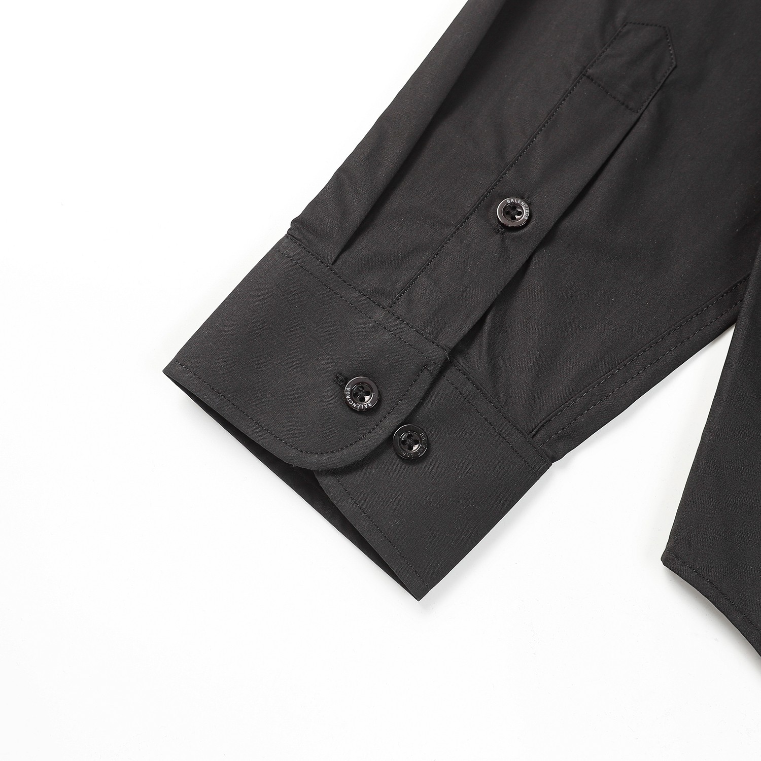 【BALENCIAGA 公式旗艦店】バレンシアガ シャツ ご好評に付き再入荷 240715