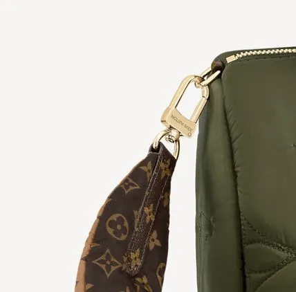 【大人気！この冬はこのバック♡】ルイヴィトン　バッグ