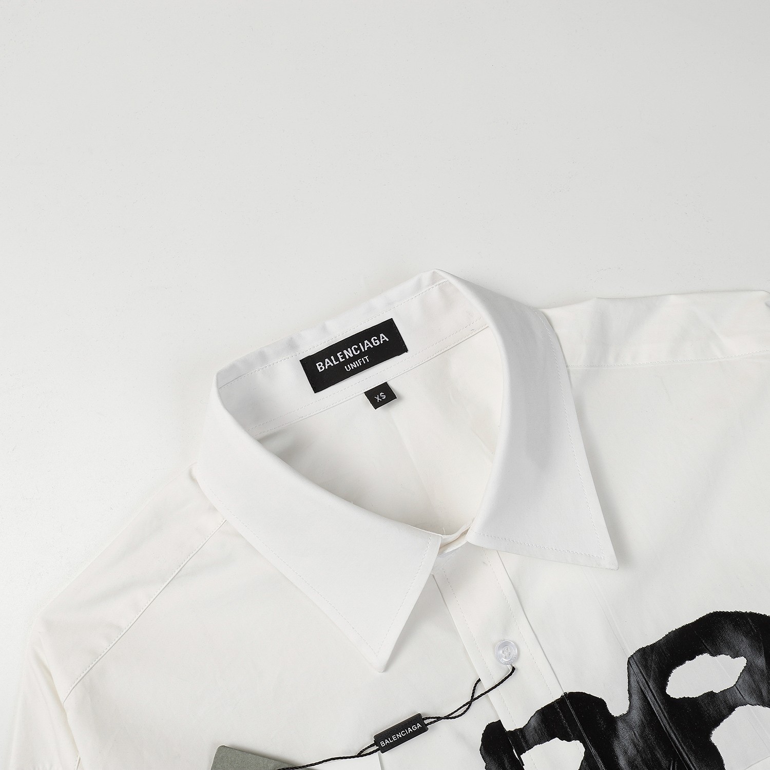 【BALENCIAGA 公式旗艦店】バレンシアガ シャツ ご好評に付き再入荷 240715