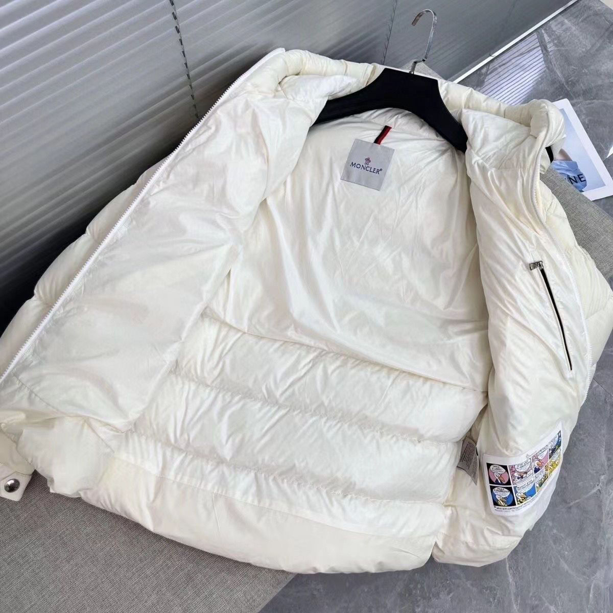 【MONCLER公式 旗艦店】（モンクレール） ダウンジャケット