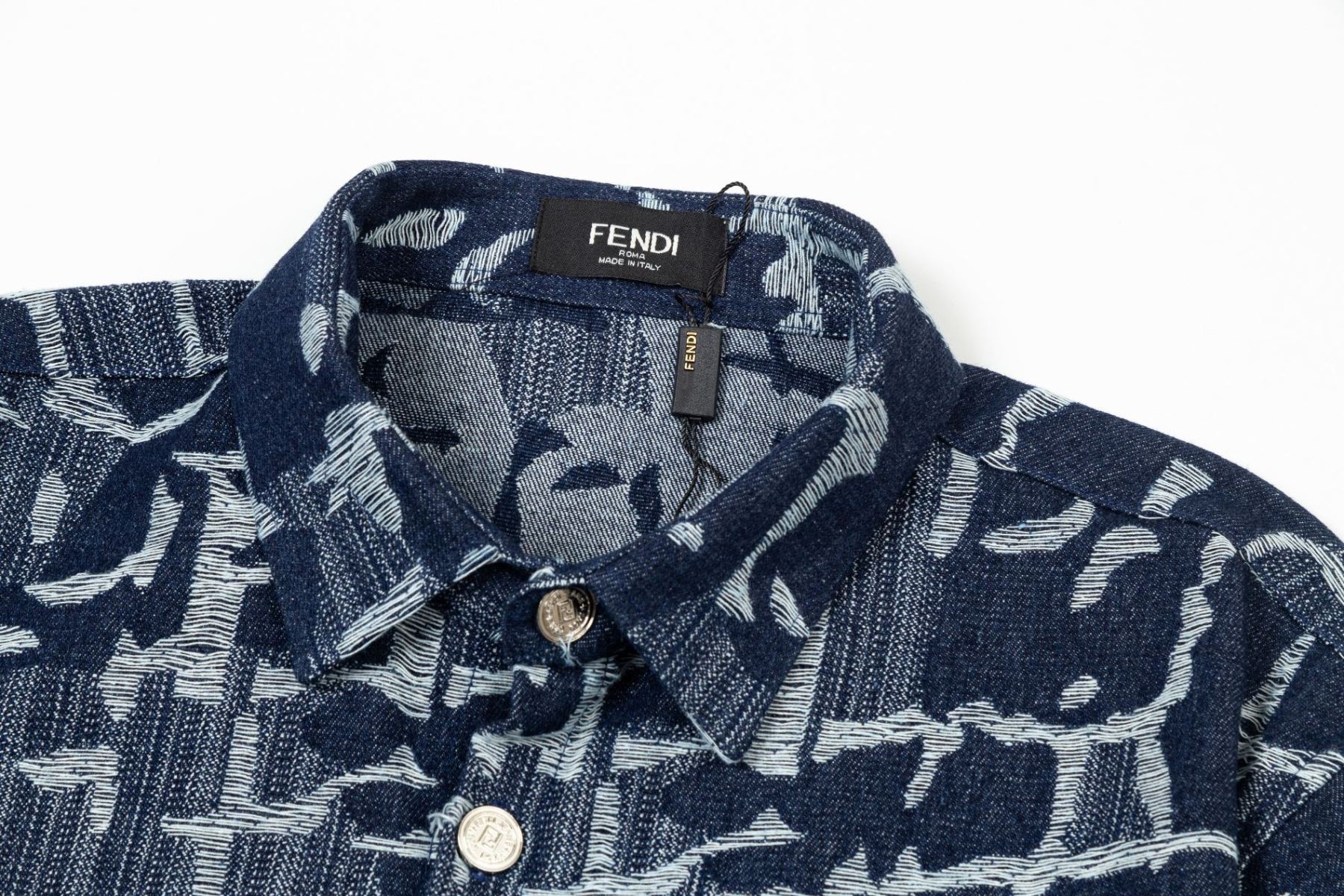 【FENDI 公式旗艦店】フェンディ シャツ ご好評に付き再入荷 240716