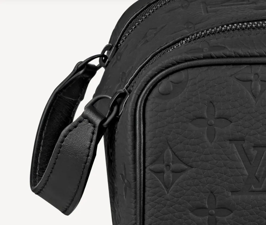 【収納力抜群】LOUIS VUITTON ドップ・キット　ハンドバッグ
