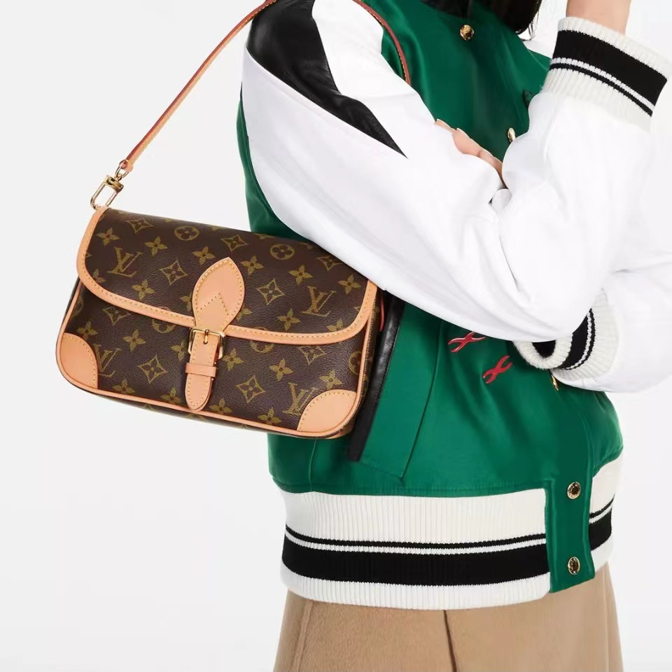 LOUIS VUITTON（ルイヴィトン）ディアヌ NM PM