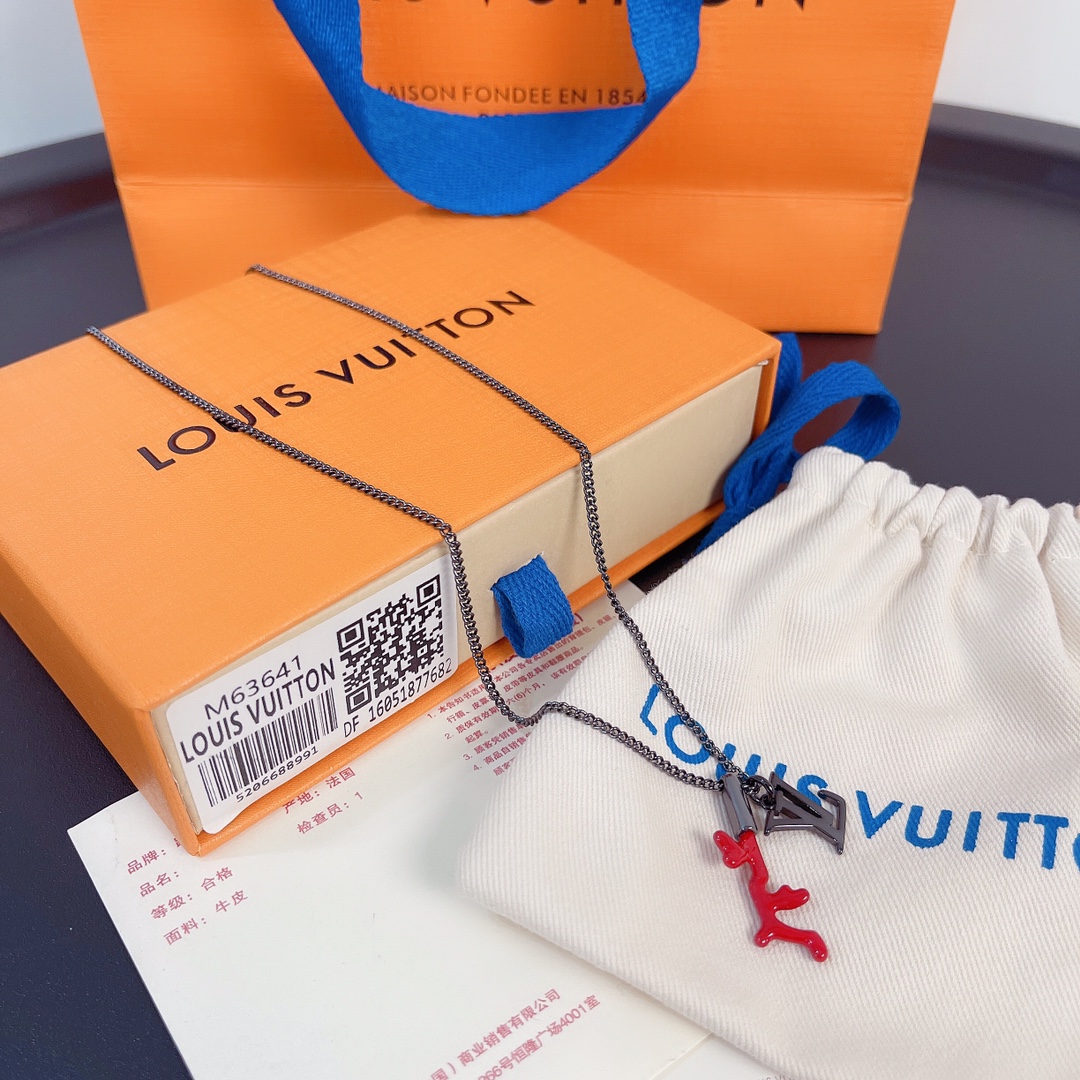 Louis Vuitton（ルイヴィトン）ペンダントチェーンLVコーラル  M68903