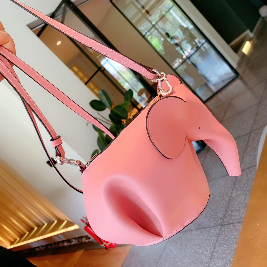 Loewe-ロエベ カウンター 新品 レザー エレファント バッグ