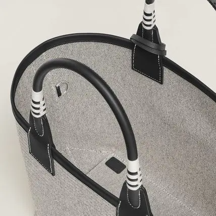 Hermesキャンバスバッグ