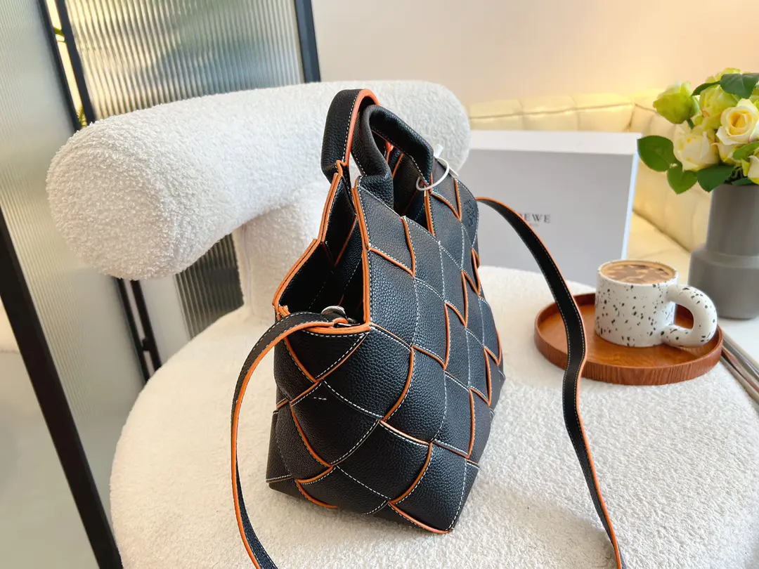 Loewe かごバッグ レザー ベジタブル バスケット