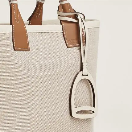 Hermesキャンバスバッグ