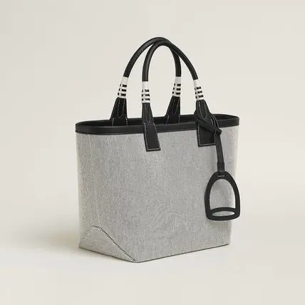 Hermesキャンバスバッグ