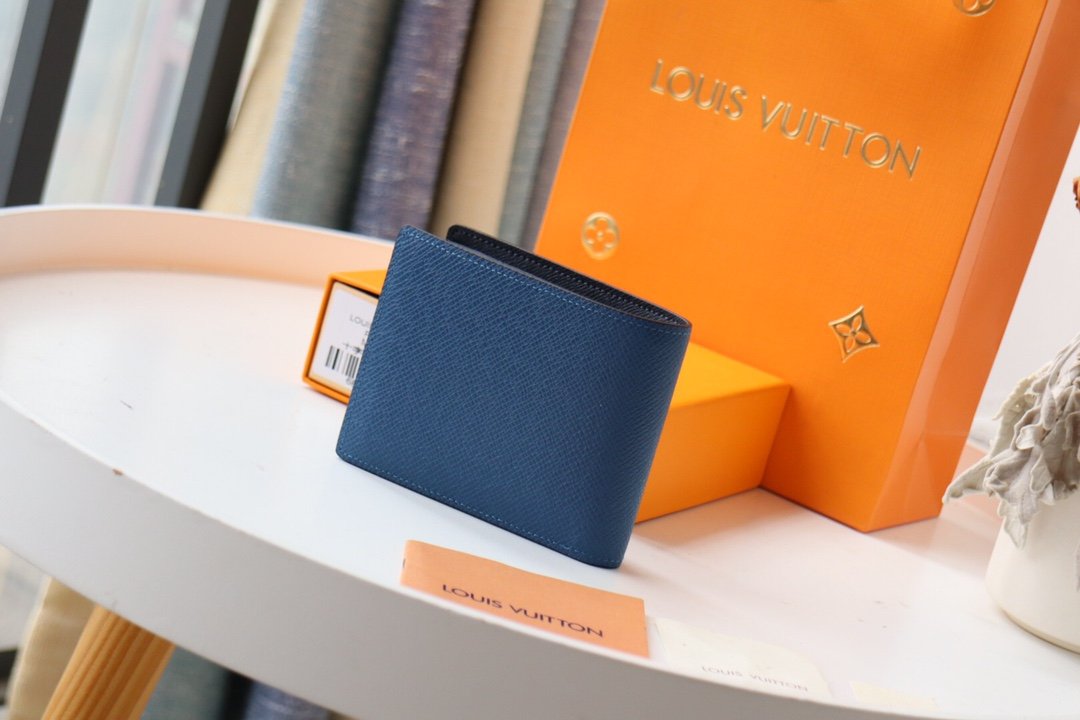 Louis Vuitton (ルイ・ヴィトン) 財布 11x9x2 cm