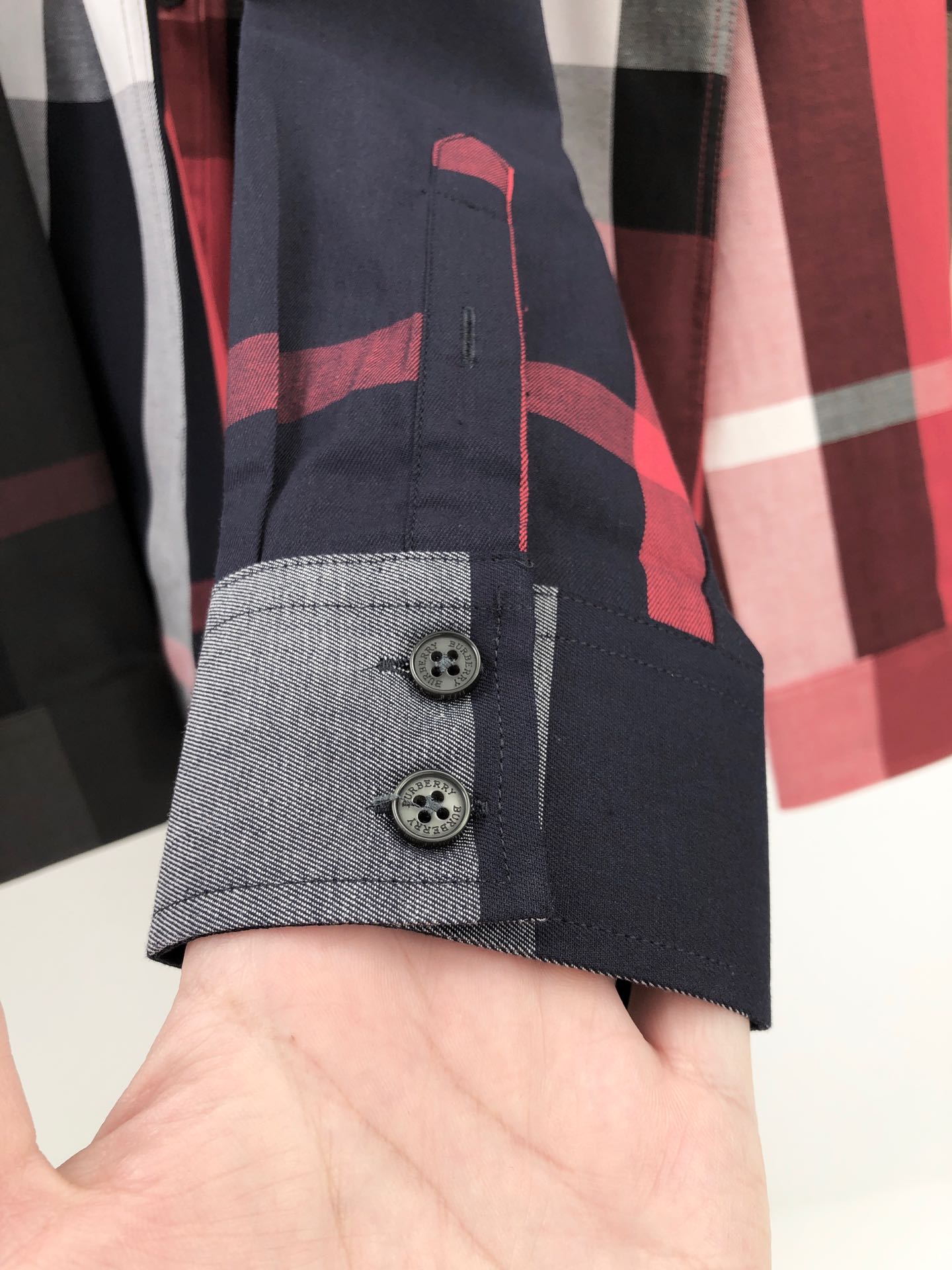 Burberry 長袖シャツ 男女兼用