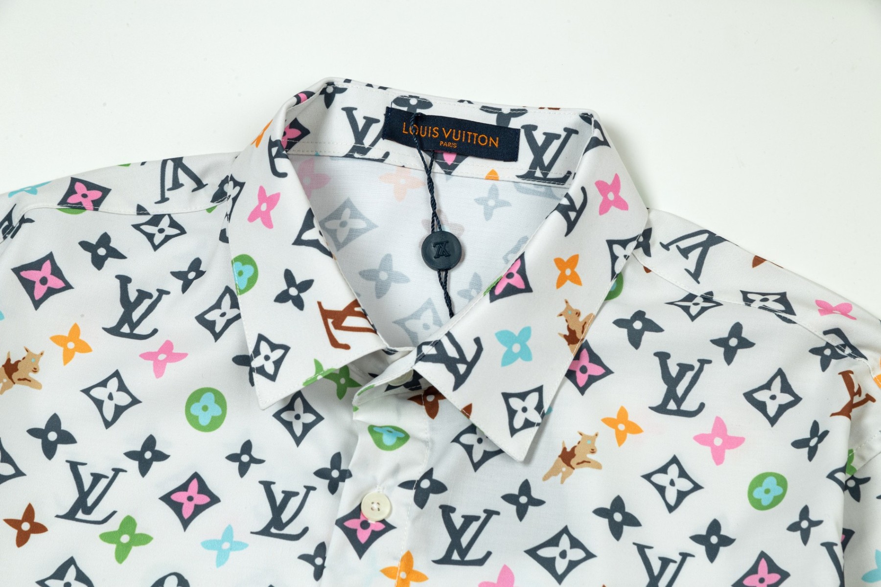 【LOUIS VUITTON 公式旗艦店】ルイヴィトン シャツ ご好評に付き再入荷 240715