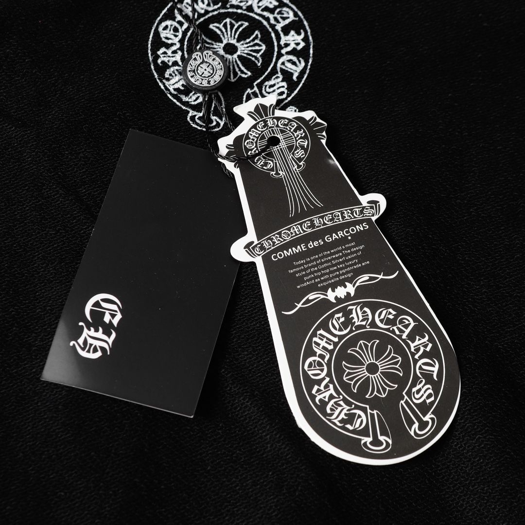 【CHROME HEARTS】クロムハーツ パーカー 男女兼用、ご好評に付き再入荷！