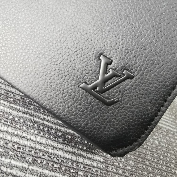LouisVuitton ルイヴィトン メッセンジャー M57080 AEROGRAM
