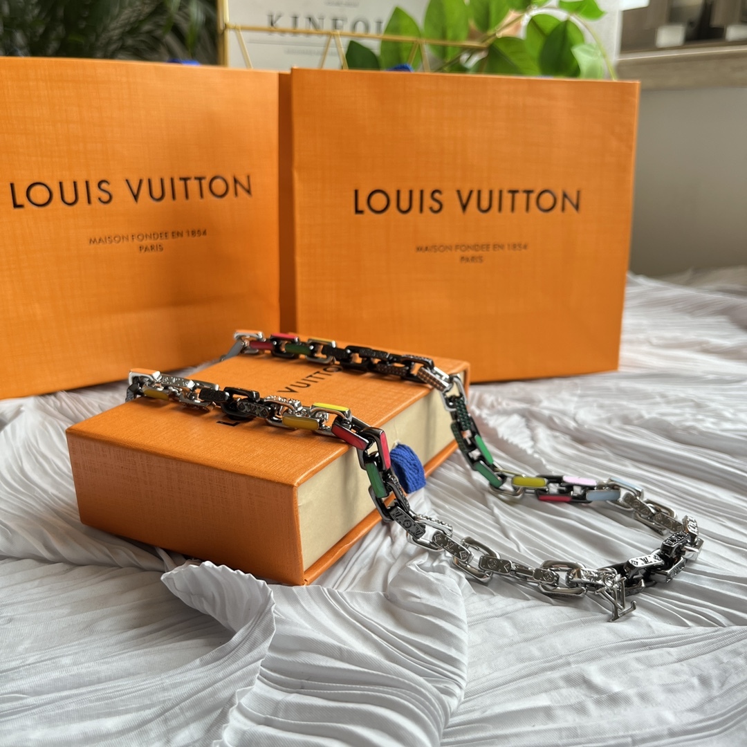 LOUIS VUITTON（ルイヴィトン）PARADISE CHAIN ネックレスMP3329