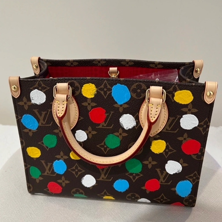 新作！草間彌生コラボ LVオンザゴーMM トートバッグ M46379