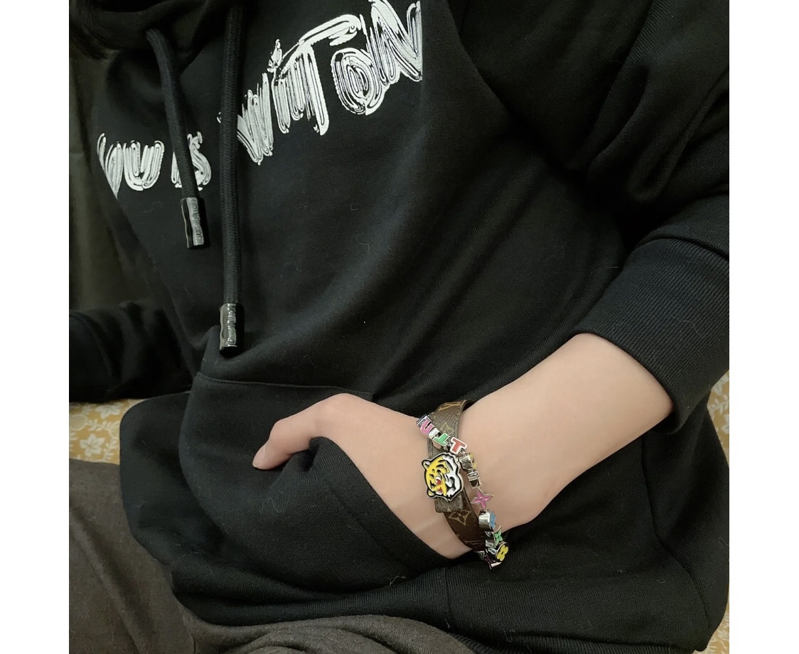 LOUIS VUITTON（ルイヴィトン）【22SS新作】ブラスレ・モノグラム パーティー MP3282