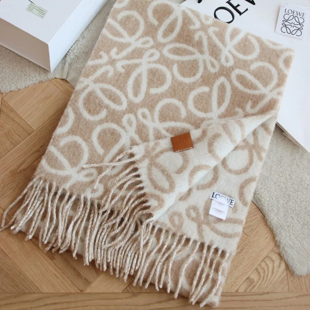 【LOEWE公式旗艦店】ロエベ スカーフ 2本目追加＋2,000円