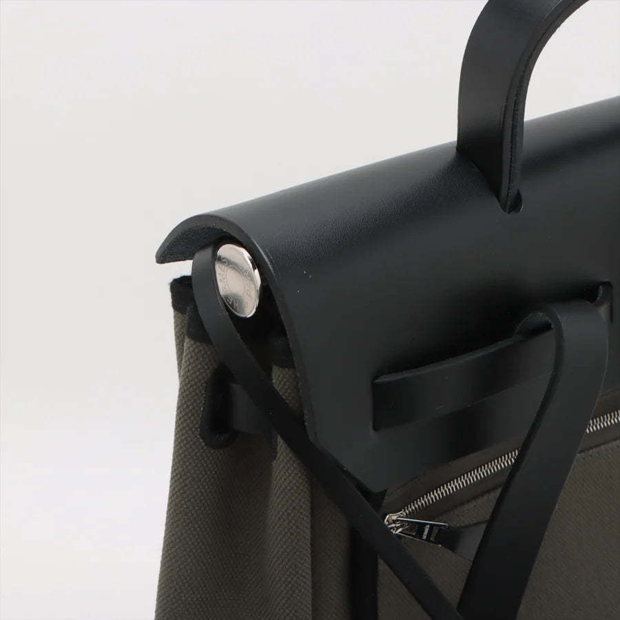 エルメス エールバッグジップPM トワルミリタリー カーキ シルバー金具