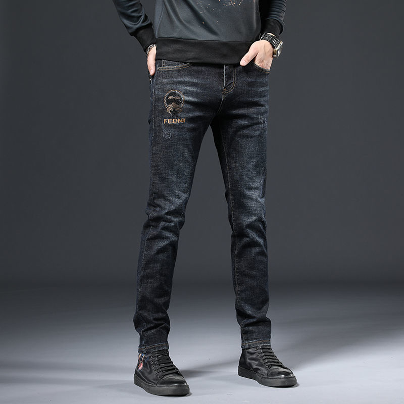 FENDI (フェンディ)公式旗艦店 刺繍ロゴ 、新作ジーンズ