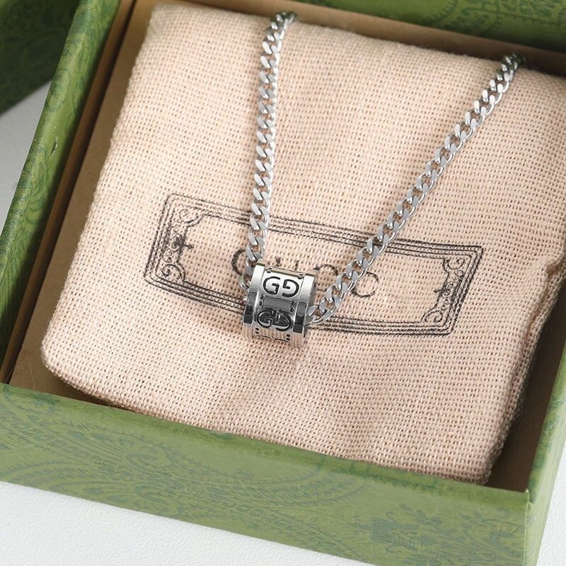 GUCCI（グッチ）ネックレス