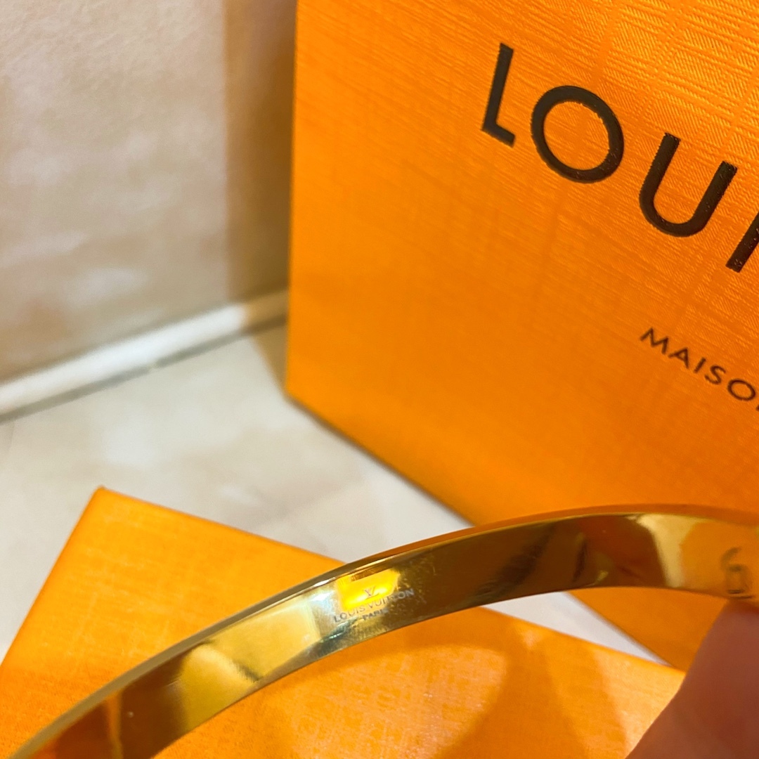 Louis Vuitton ブレスレット