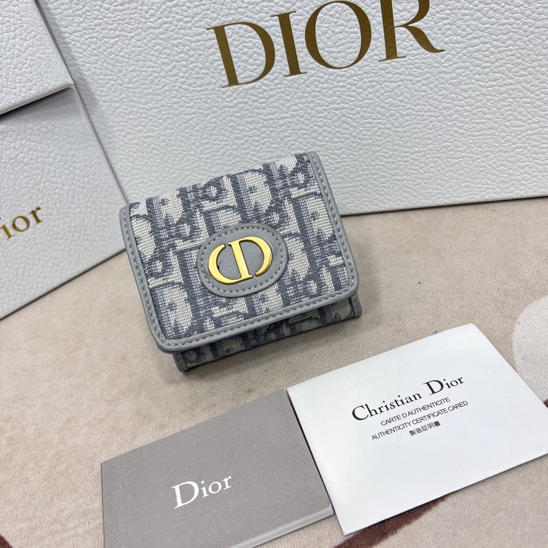 【限定】DIOR❤️30 Montaigneショートウォレット 免税